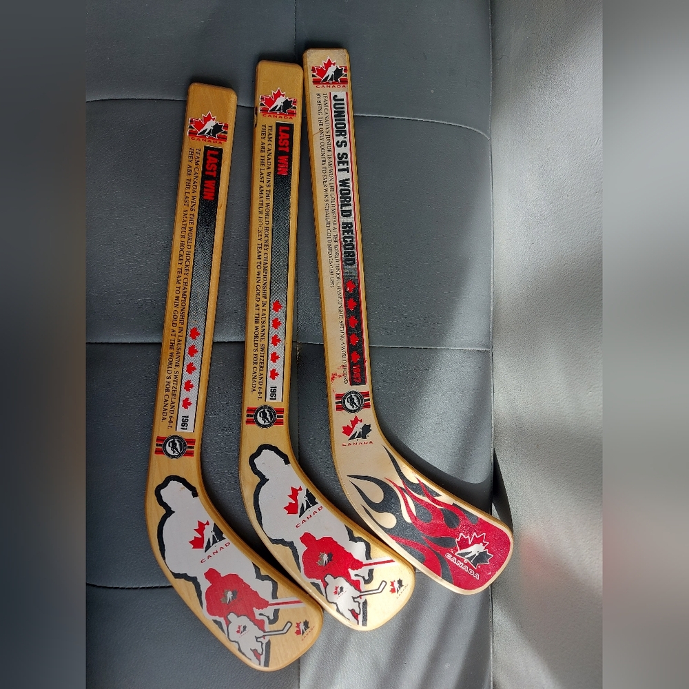 Vintage Team Canada World Junior Mini Hockey Sticks Wood Lot‎ Of 3